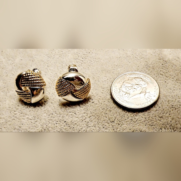 Napier textured gold and silver tone celtic knot clip on screwback earrings - Picture 5 of 5